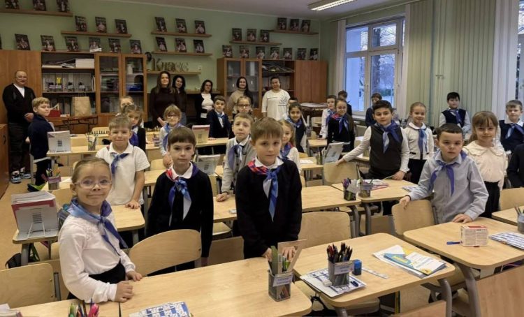 Родители увидели школьные будни в Лицее города Троицка. Фото: официальная страница Лицея города Троицка в социальных сетях