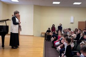 Ученики Троицкой детской школы искусств выступили на музыкальном концерте. Фото: официальная страница Троицкой детской школы искусств в социальных сетях