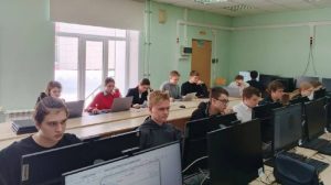 Ученики Лицея города Троицка прошли этап по черчению. Фото: официальная страница Лицея города Троицка в социальных сетях