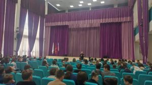 Встреча с юными участниками и активистом Совета ветеранов прошла в школе №1392. Фото: официальная страница школы №1392 имени Дмитрия Рябинкина в социальных сетях